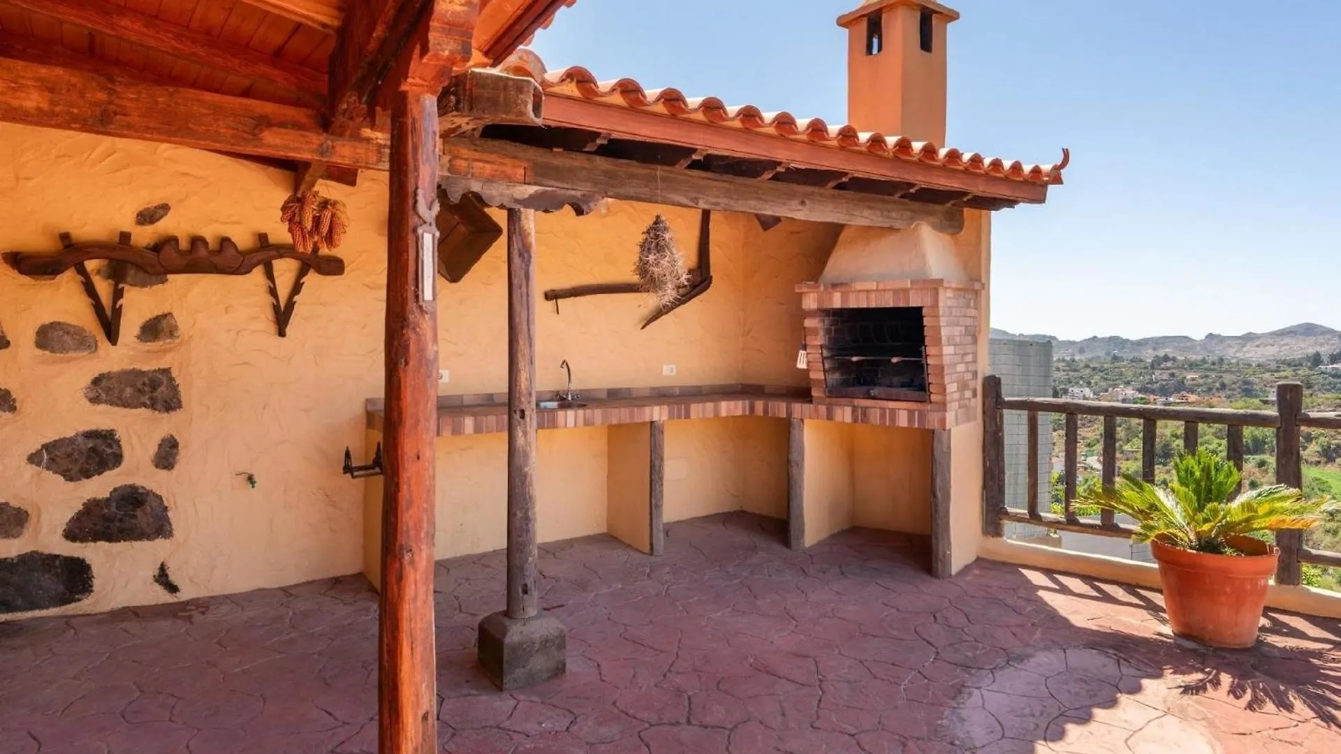 Kanarische Finca Mit Pool Und Herrlicher Aussicht Vega de San Mateo Spain